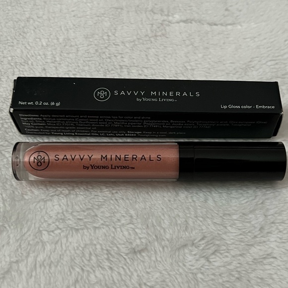 Young Living Makeup New Young Living Savvy Minerals Lip Gloss